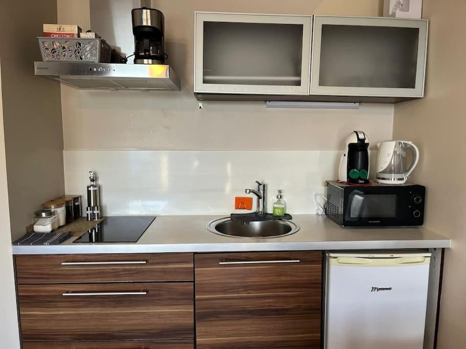 Charming Flat Next To Old Town And Harbor Huoneisto *