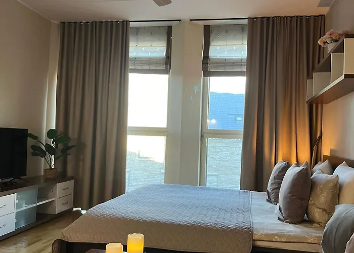 Charming Flat Next To Old Town And Harbor